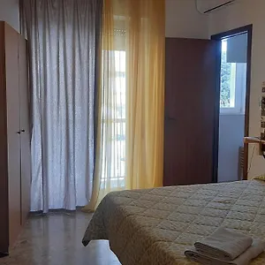 Casa Bella בית הארחה